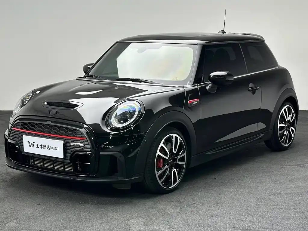 MINI JCW (John Cooper Works) — фото 1