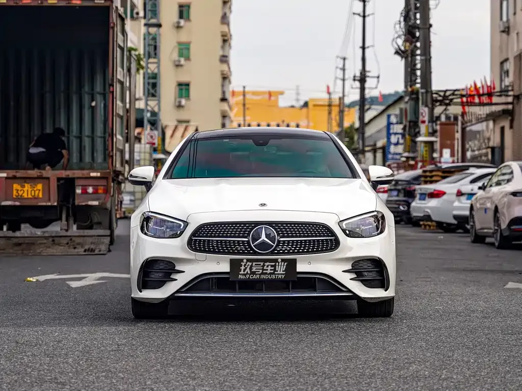 Mercedes-Benz E-Class (Import) — фото 8
