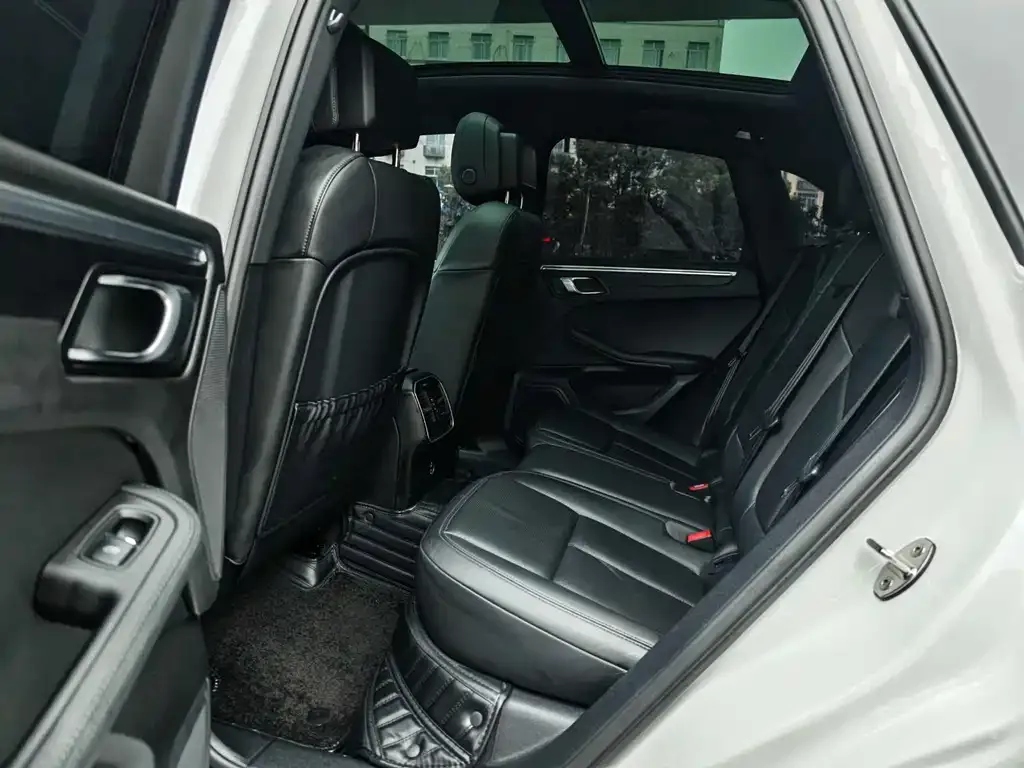Porsche Macan 2023 из CN, фото 2