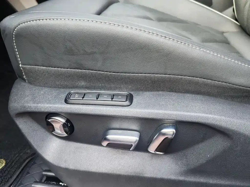 Volkswagen Teramont 2024 из CN, фото 10