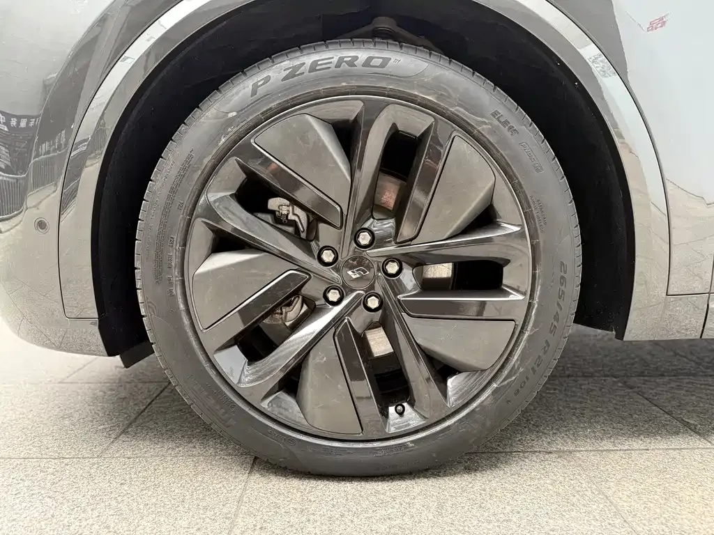 Li Auto L8 2023 из CN, фото 6