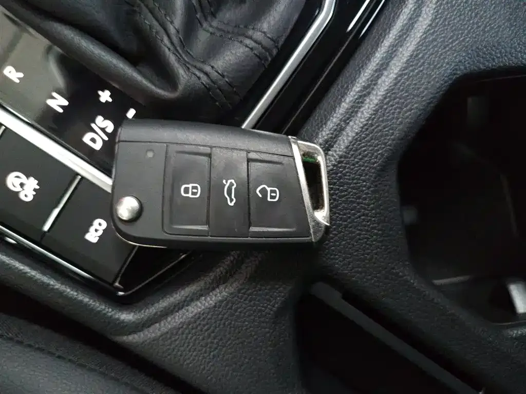 Volkswagen Lavida 2024 из CN, фото 9