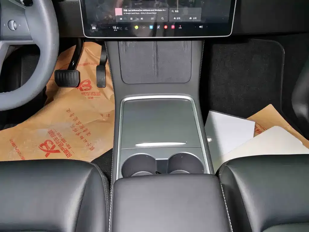 Tesla Model Y 2023 из CN, фото 5