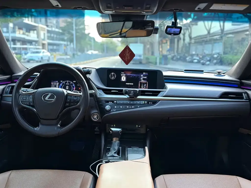 Lexus ES 2021 из CN, фото 8