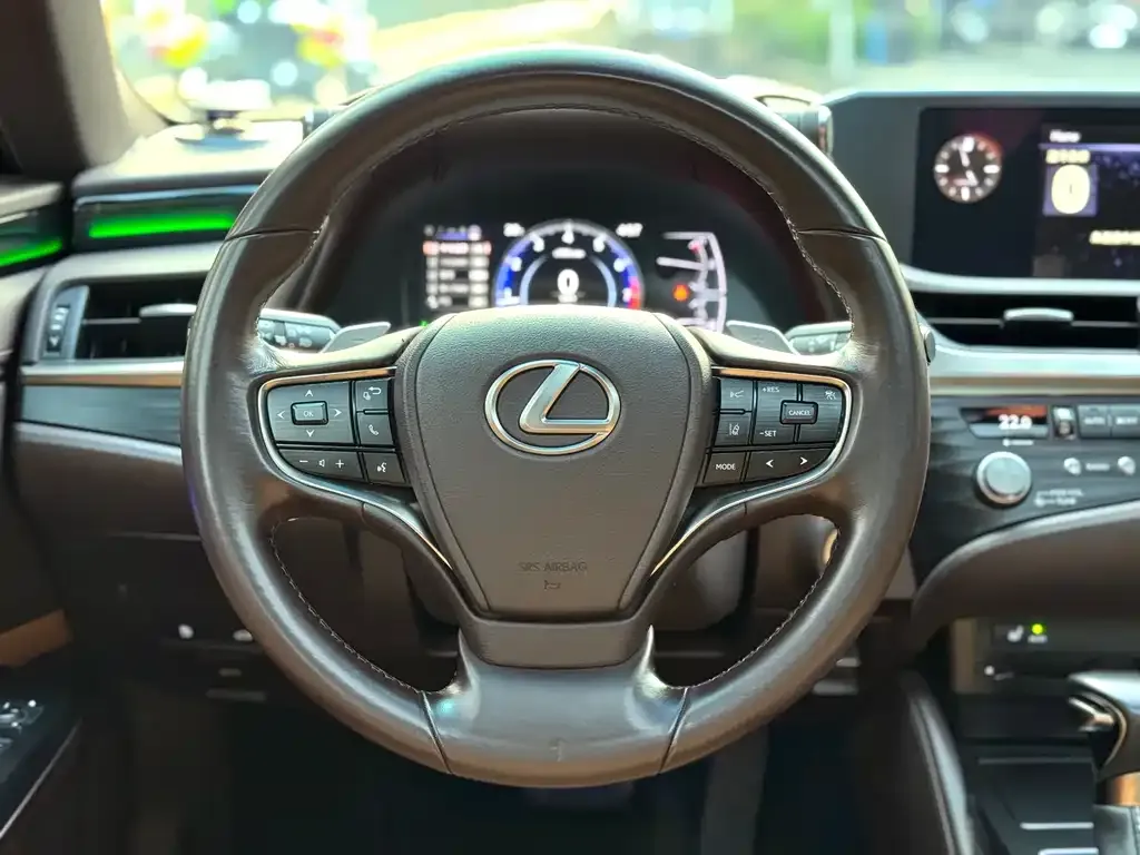 Lexus ES 2021 из CN, фото 9