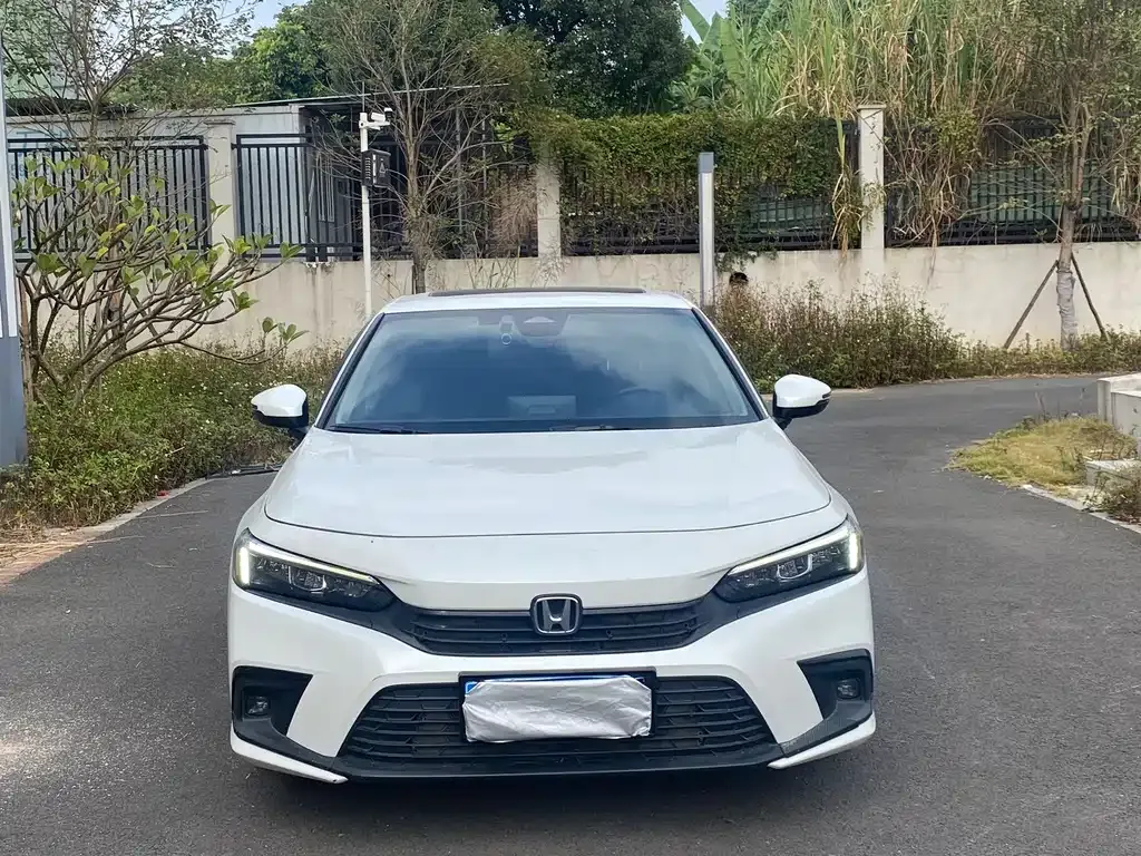 Honda Civic 2022 из CN, фото 2