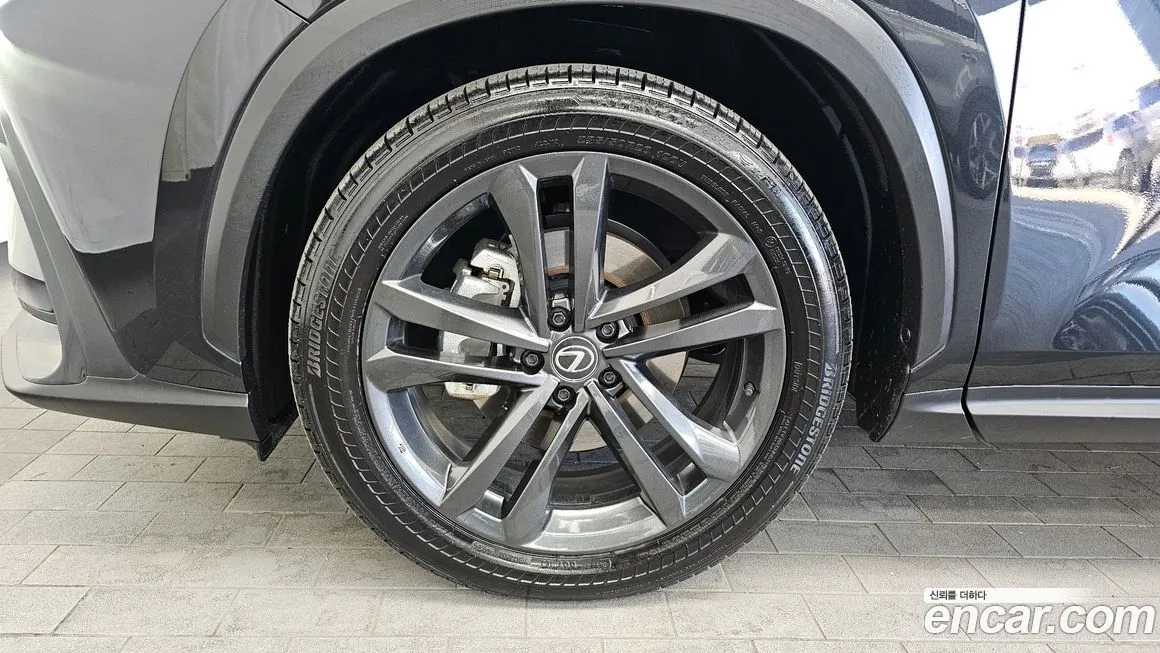 Lexus NX 2025 из KR, фото 8