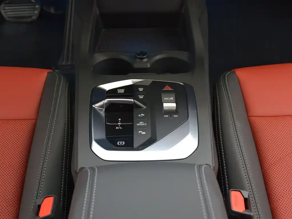 BMW 2 Series 2025 из CN, фото 10