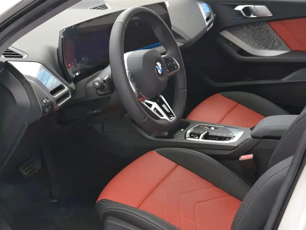 BMW 2 Series 2025 из CN, фото 8