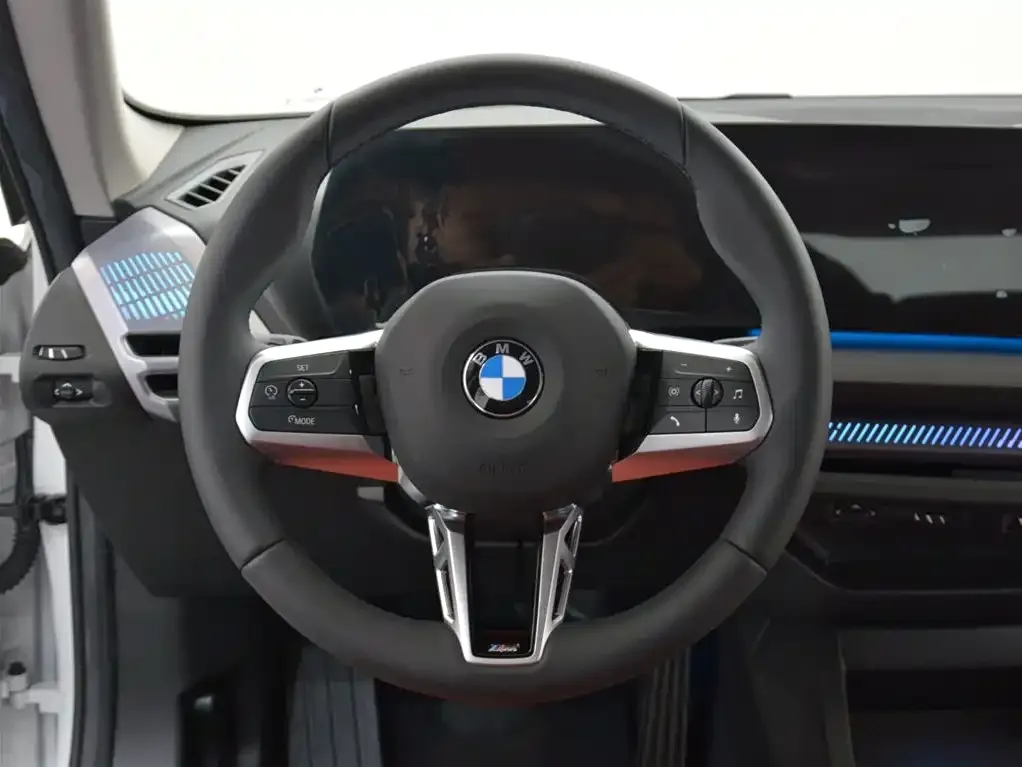 BMW 2 Series 2025 из CN, фото 9