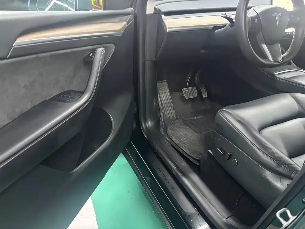 Tesla Model Y 2022 из CN, фото 3