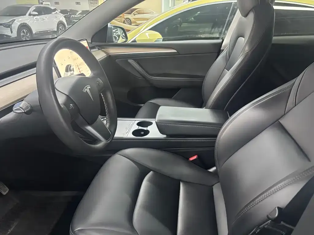 Tesla Model Y 2022 из CN, фото 7