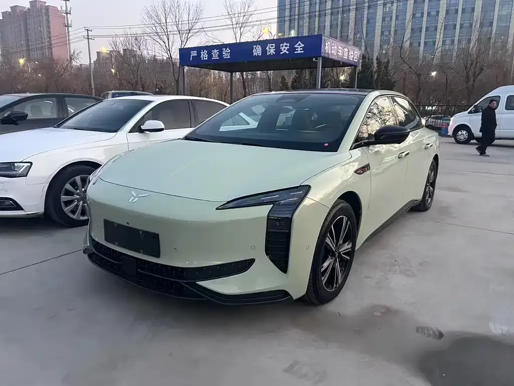Hongqi EH7 2024 из CN, фото 1