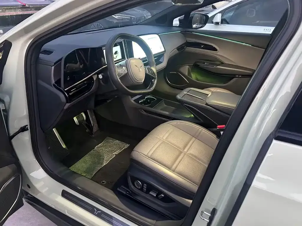 Hongqi EH7 2024 из CN, фото 9