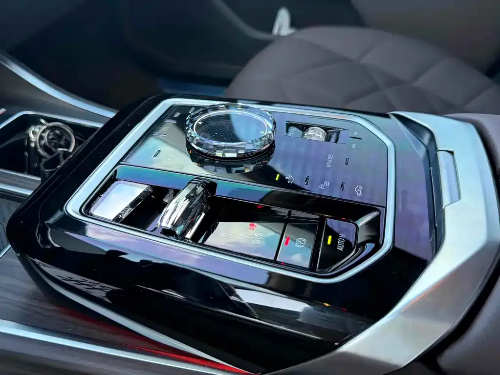 BMW 7 Series 2024 из CN, фото 2