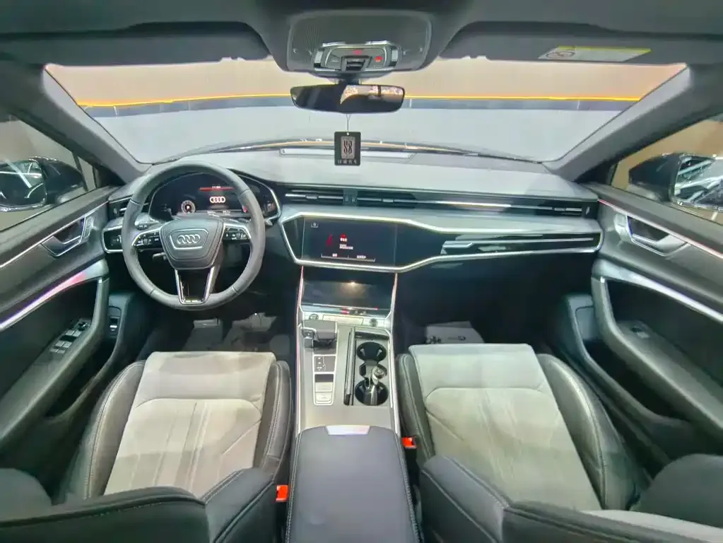 Audi A6L 2023 из CN, фото 8