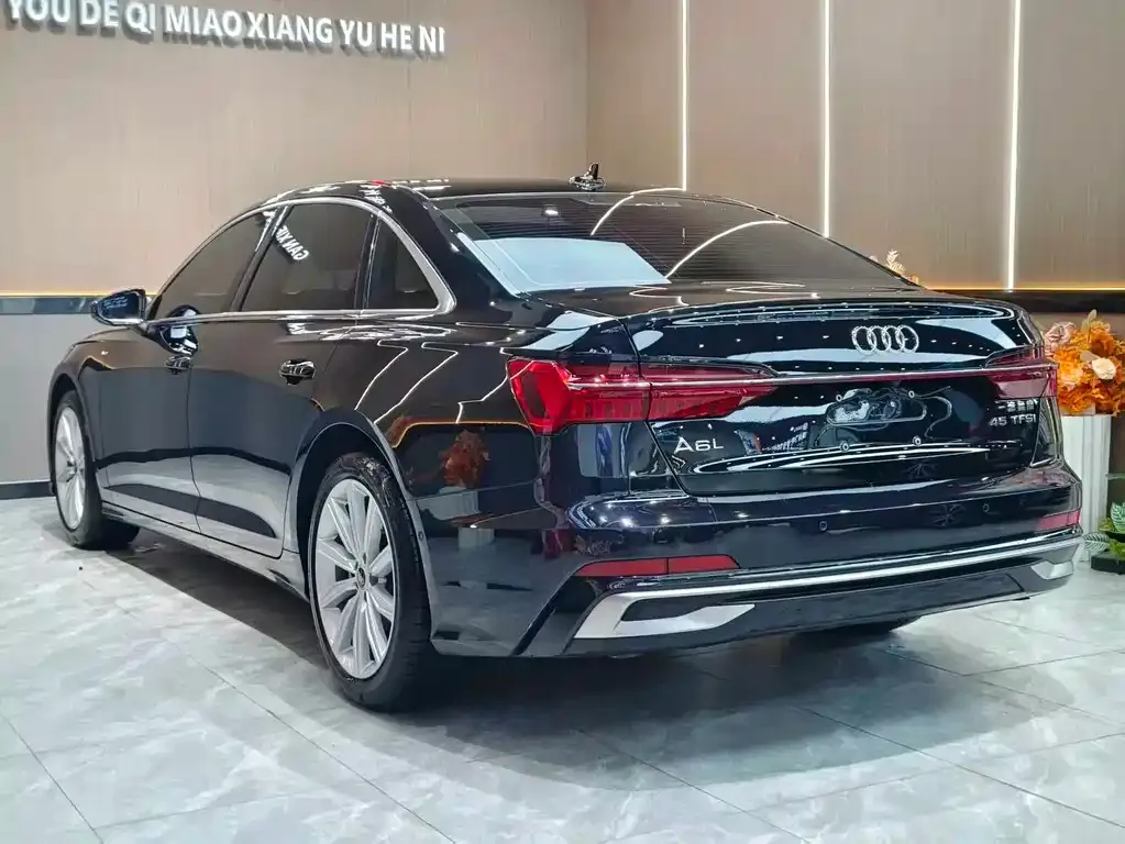 Audi A6L 2023 из CN, фото 5