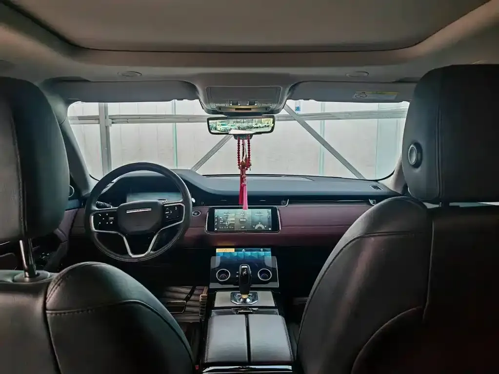 Land Rover Evoque 2024 из CN, фото 3
