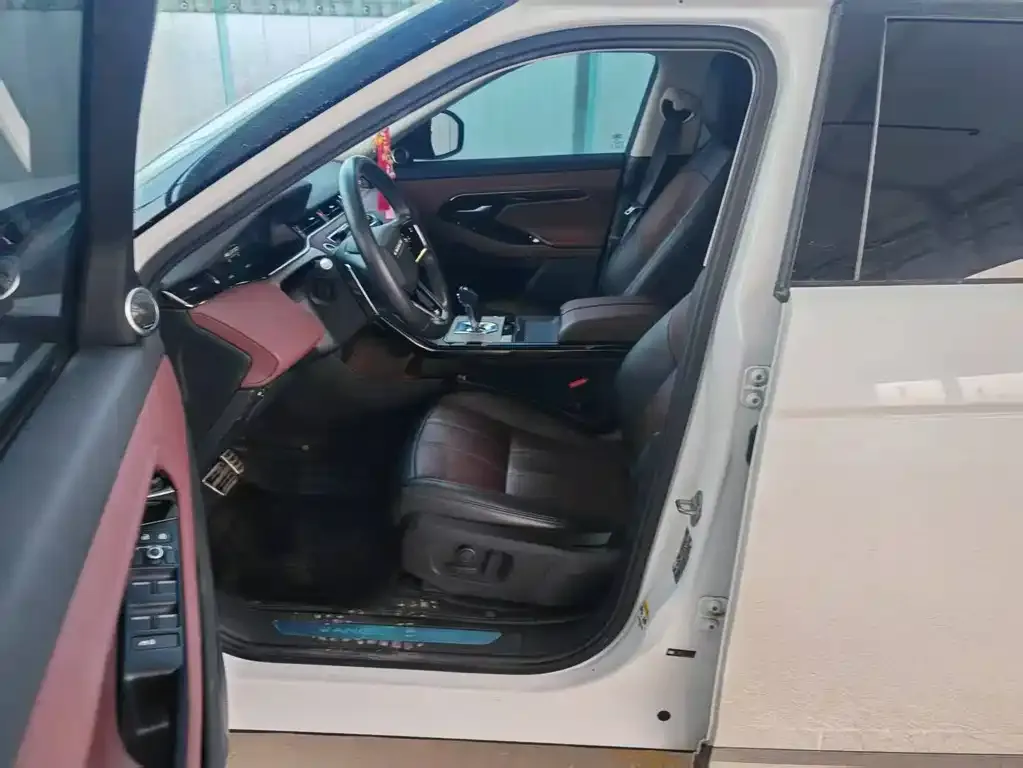 Land Rover Evoque 2024 из CN, фото 5