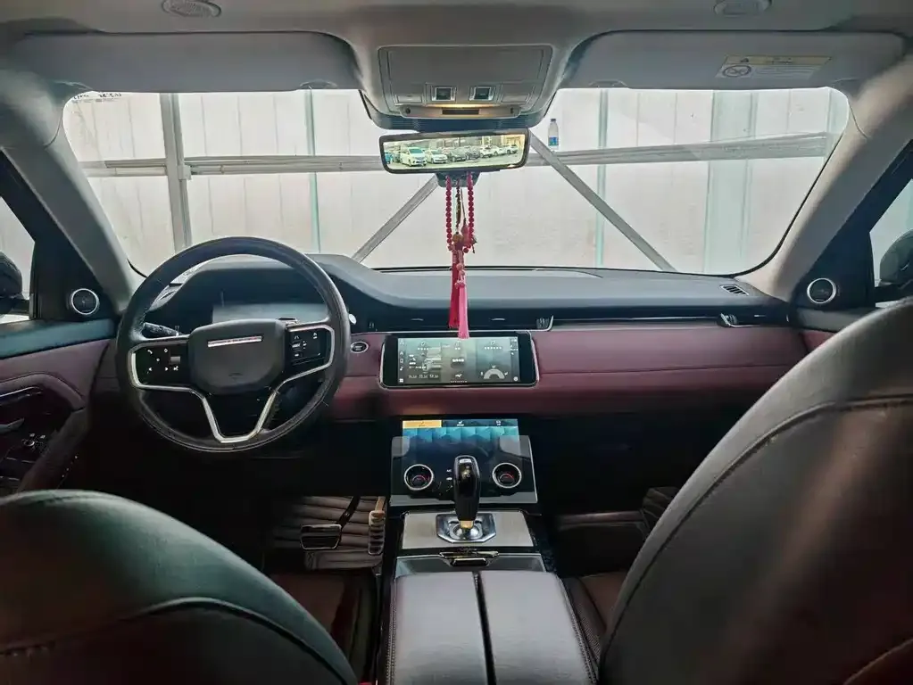 Land Rover Evoque 2024 из CN, фото 2
