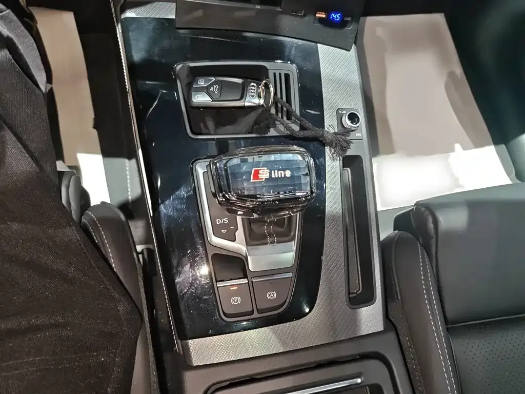 Audi Q5L 2022 из CN, фото 5