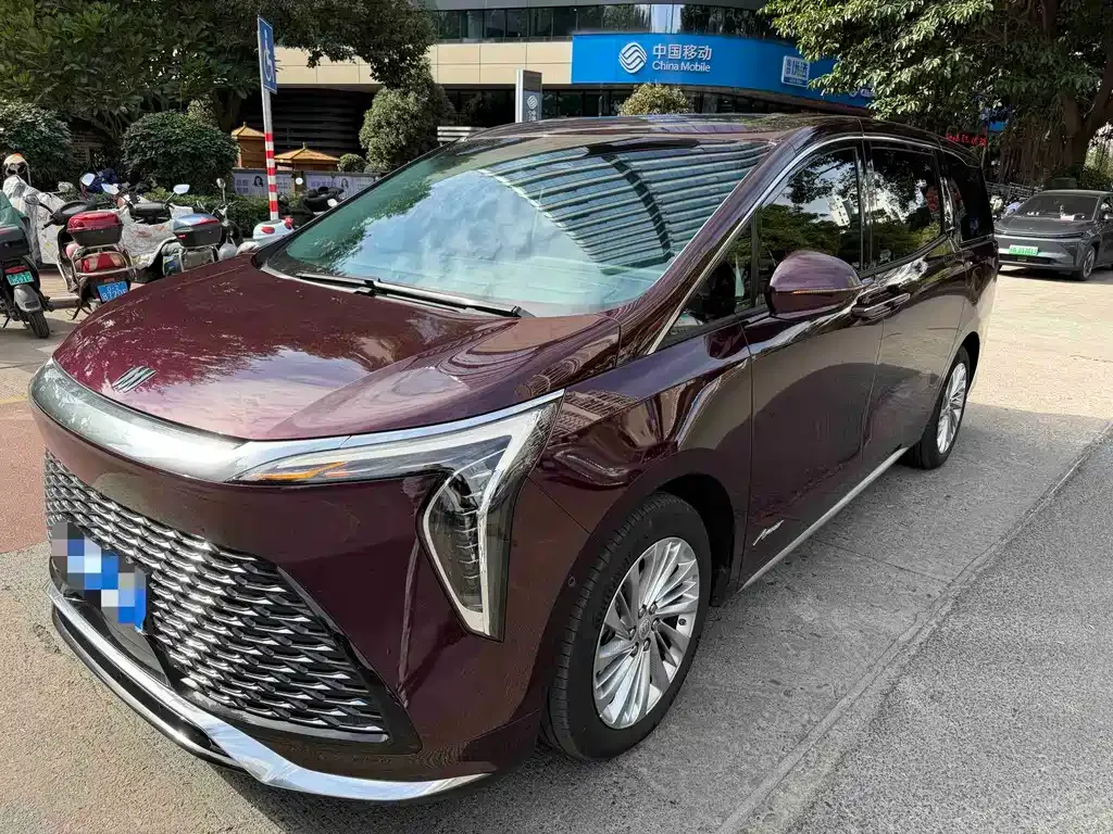 Buick Century 2023 из CN, фото 1
