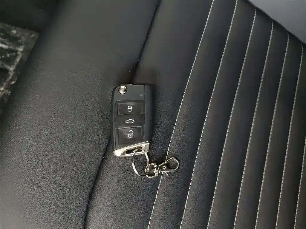 Volkswagen Magotan 2025 из CN, фото 9