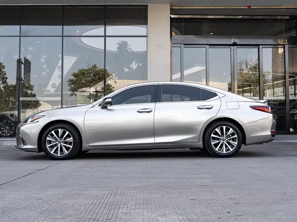 Lexus ES 2021 из CN, фото 7