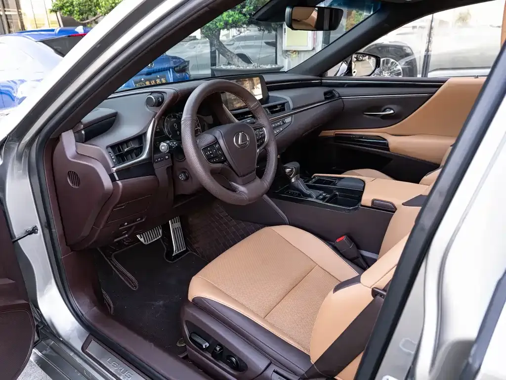 Lexus ES 2021 из CN, фото 5