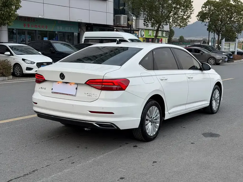 Volkswagen Lavida 2021 из CN, фото 5