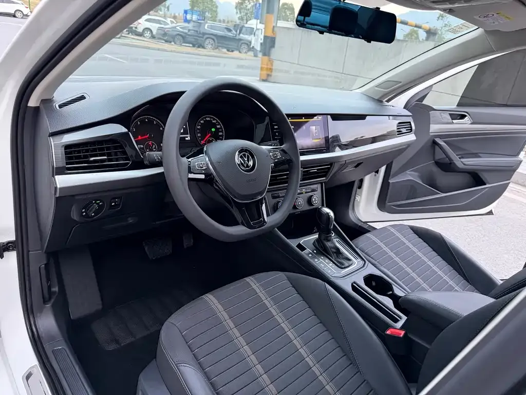 Volkswagen Lavida 2021 из CN, фото 6