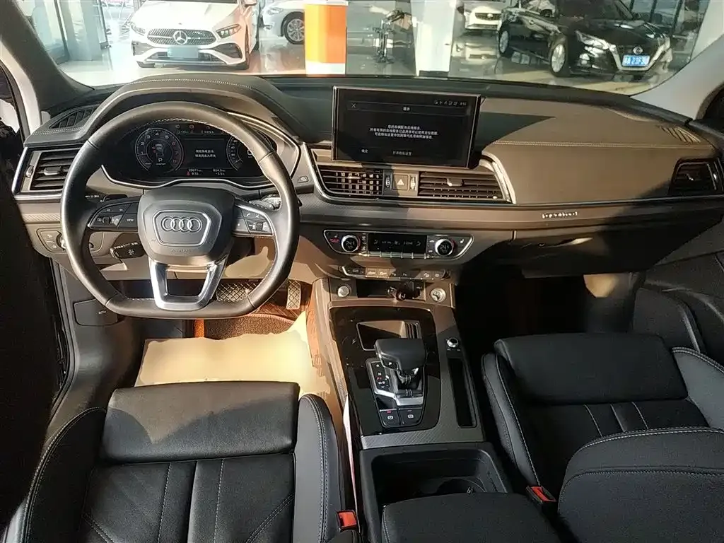 Audi Q5L 2022 из CN, фото 7