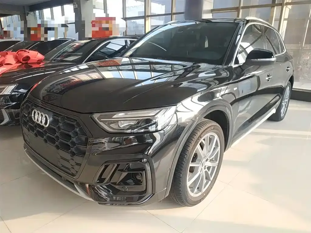 Audi Q5L 2022 из CN, фото 3