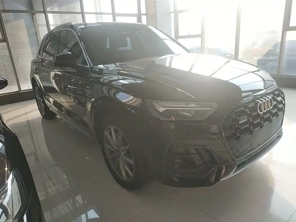 Audi Q5L 2022 из CN, фото 4