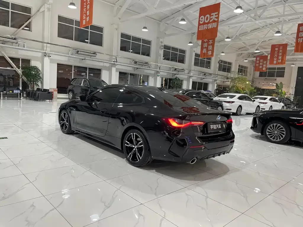 BMW 4 Series 2024 из CN, фото 7