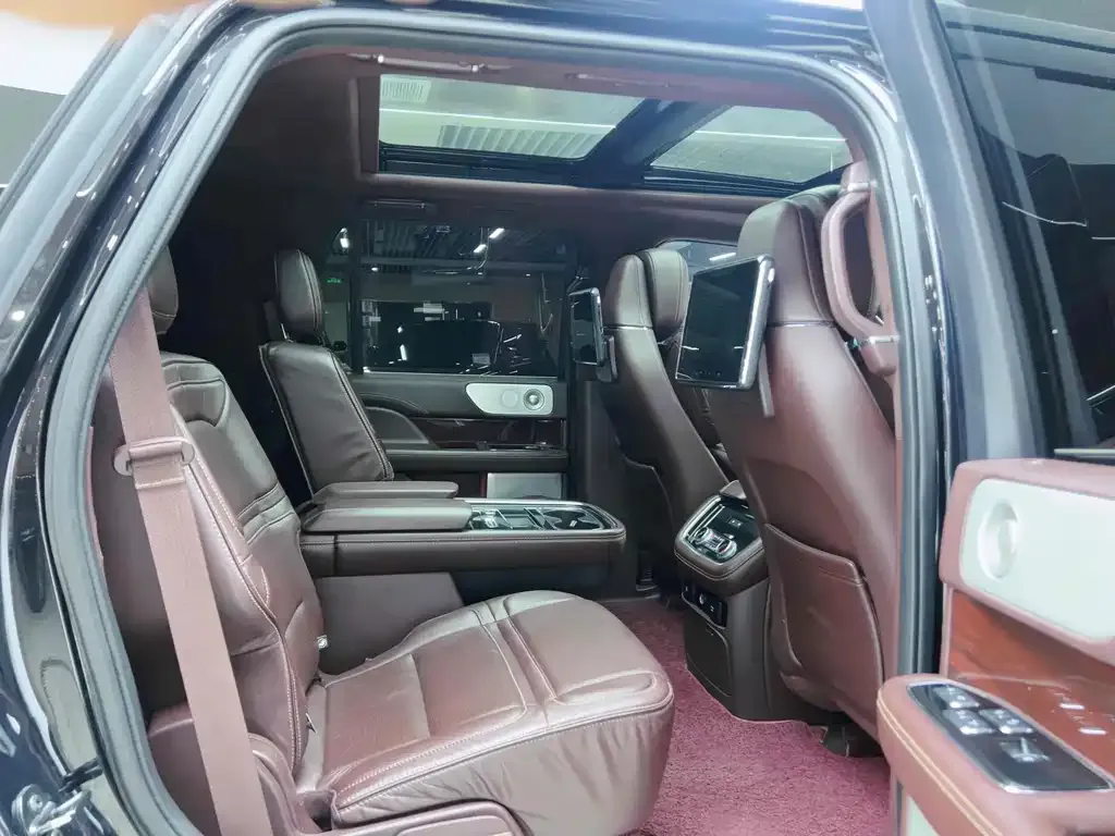 Lincoln Navigator 2021 из CN, фото 4