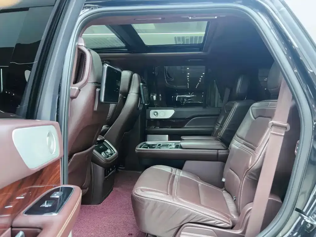 Lincoln Navigator 2021 из CN, фото 3