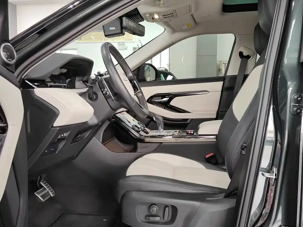 Land Rover Evoque 2024 из CN, фото 8