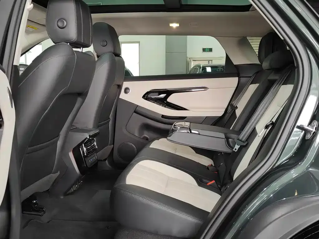 Land Rover Evoque 2024 из CN, фото 6