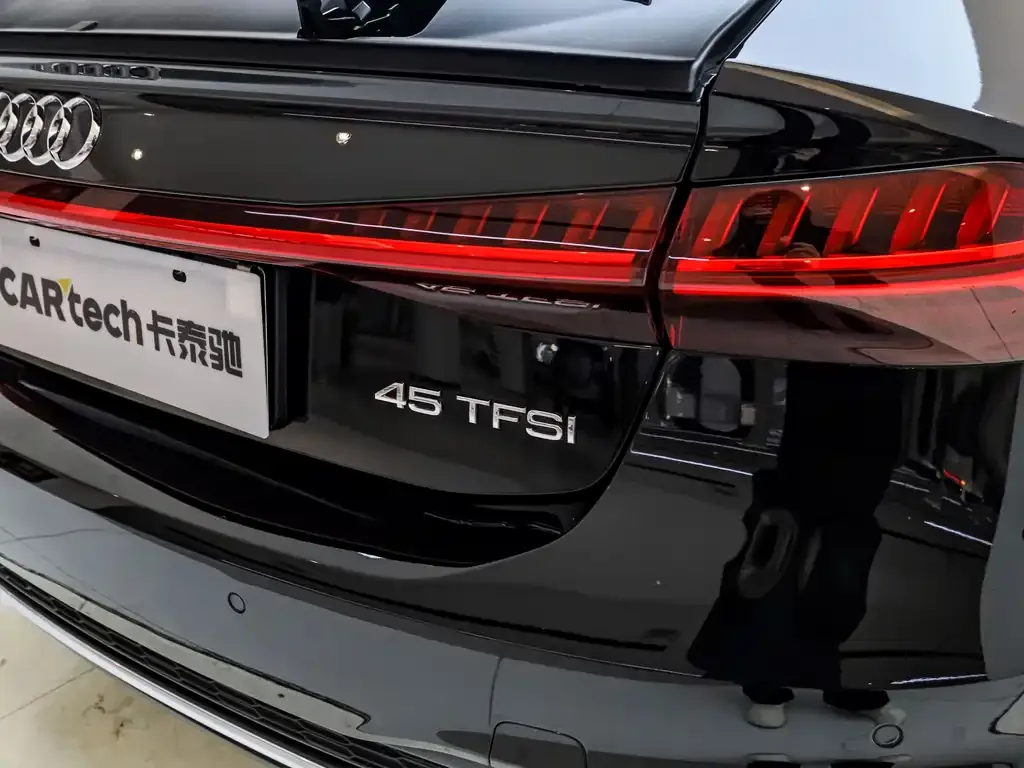 Audi A7 2022 из CN, фото 10
