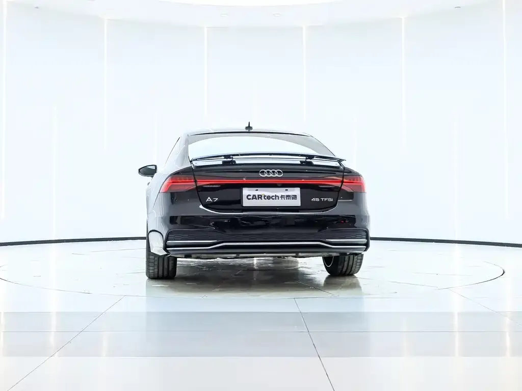 Audi A7 2022 из CN, фото 9