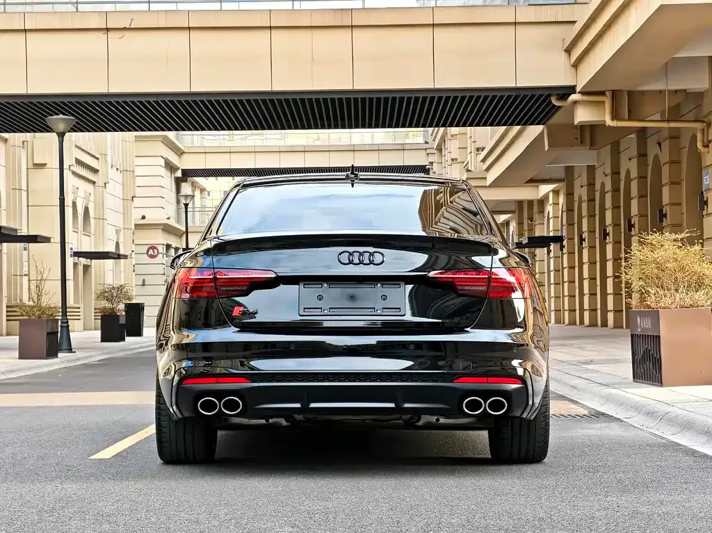 Audi S4 — фото 3