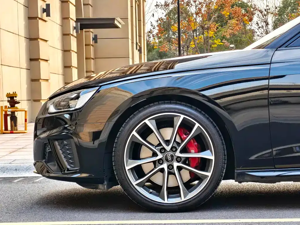 Audi S4 — фото 6
