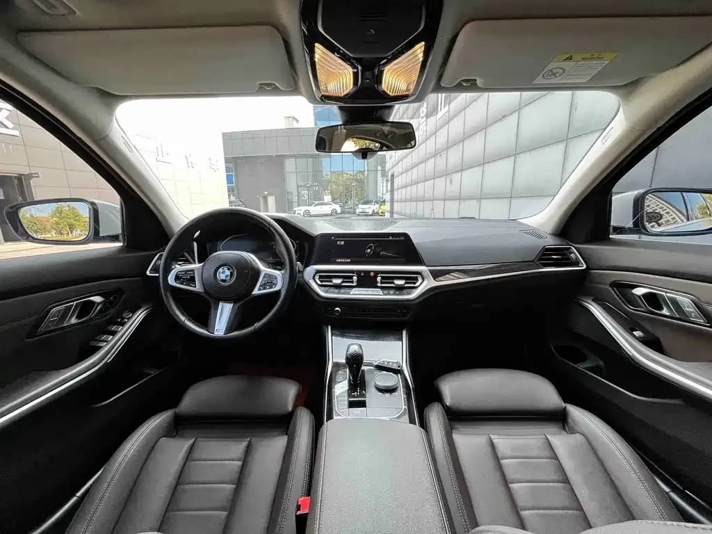 BMW 3 Series 2021 из CN, фото 6