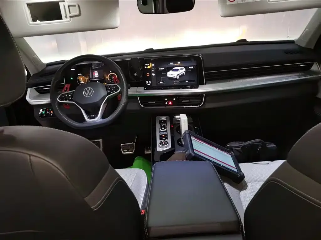 Volkswagen Tavendor 2023 из CN, фото 9