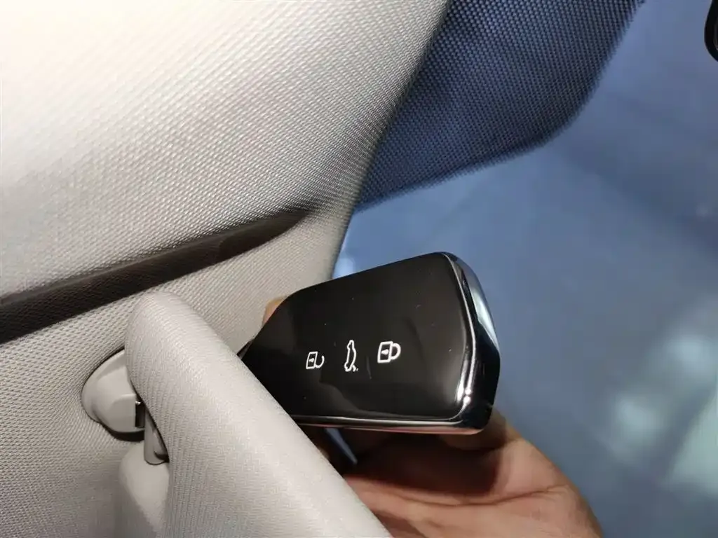 Volkswagen Tavendor 2023 из CN, фото 3