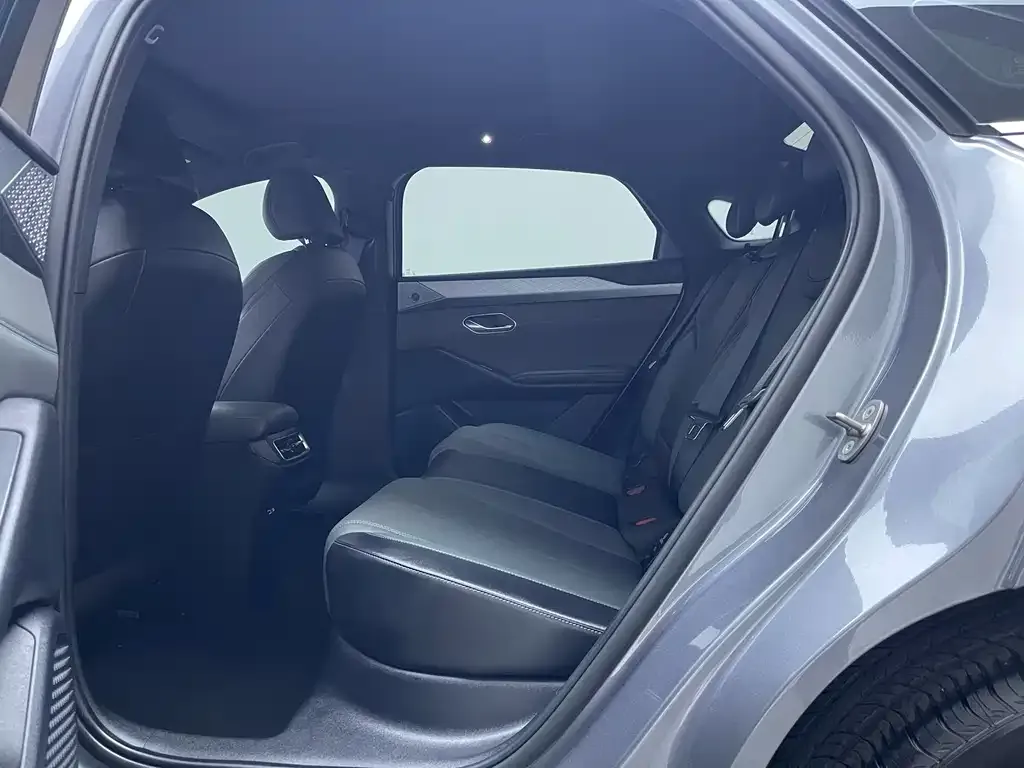 BYD Qin L 2025 из CN, фото 10