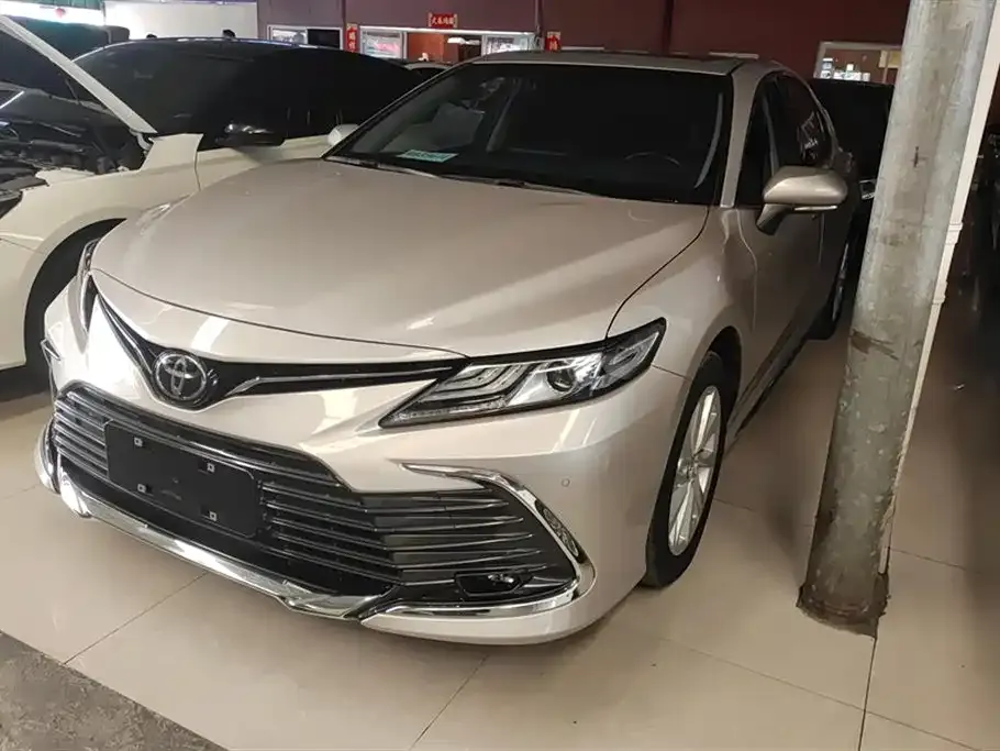 Toyota Camry 2023 из CN, фото 1