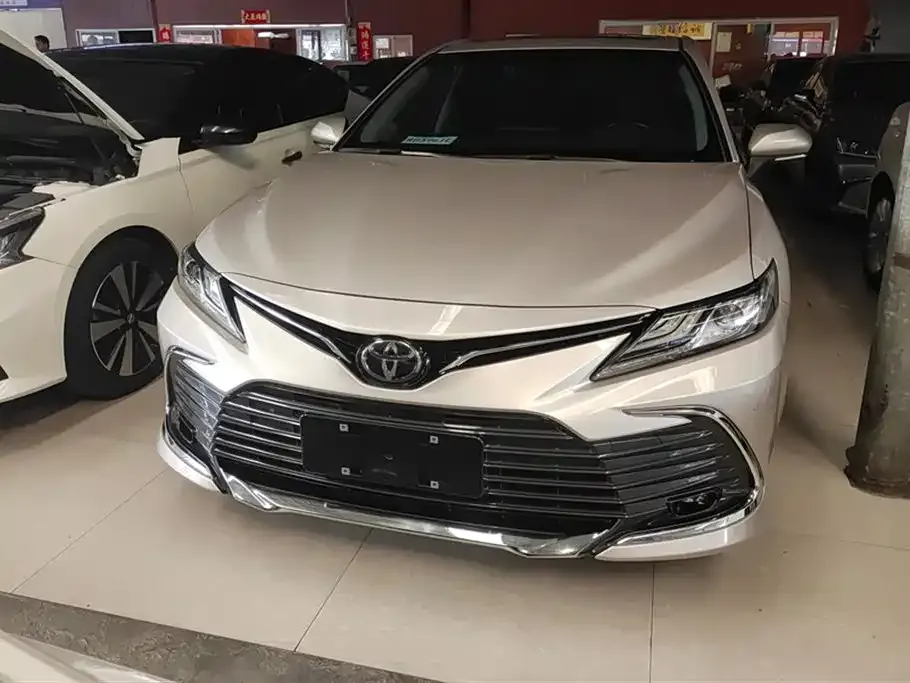 Toyota Camry 2023 из CN, фото 7