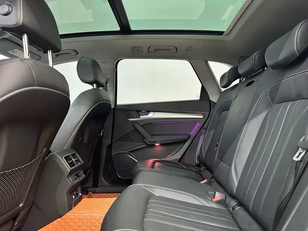 Audi Q5L 2021 из CN, фото 7
